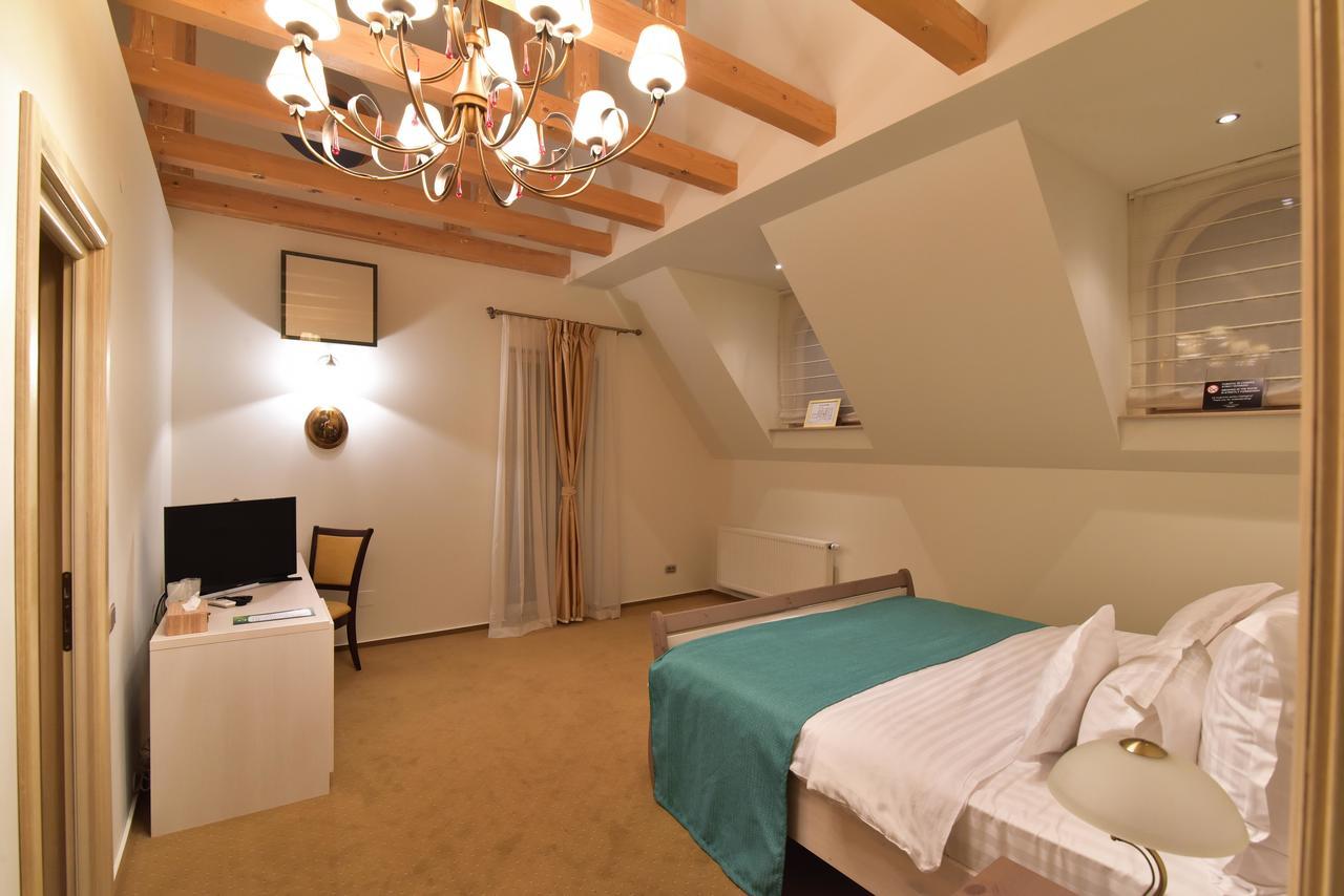 Lacul Verde Resort Ploieşti Kültér fotó