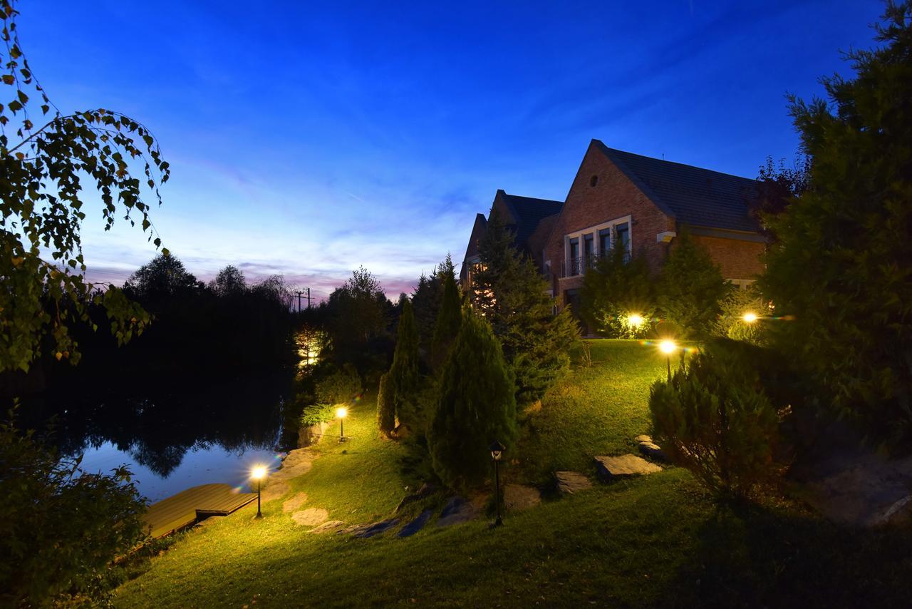 Lacul Verde Resort Ploieşti Kültér fotó